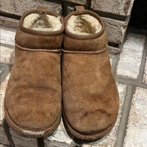 UGG Ultra Mini Boot in Chestnut